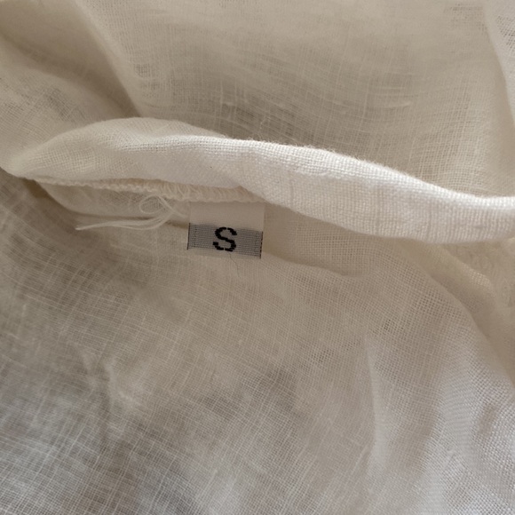 White linen blouse - Picture 3 of 4